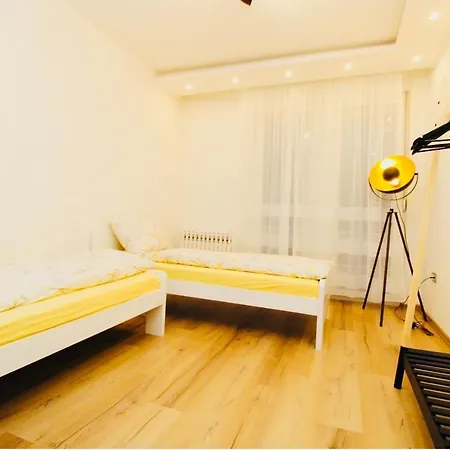 Centar Sa Sigurnim Parkingom *