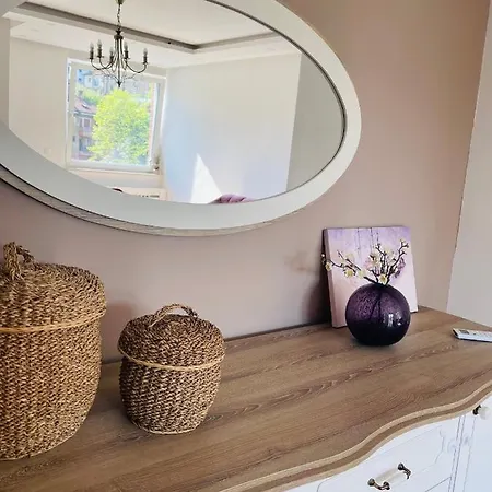 Centar Sa Sigurnim Parkingom