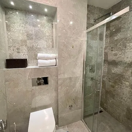 Centar Sa Sigurnim Parkingom Apartment