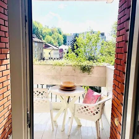 Centar Sa Sigurnim Parkingom شقة *